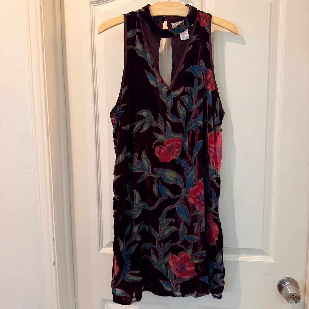 Band of Gypsies Velvet Floral Mini Dress in Wine. Perfect festival outfit!